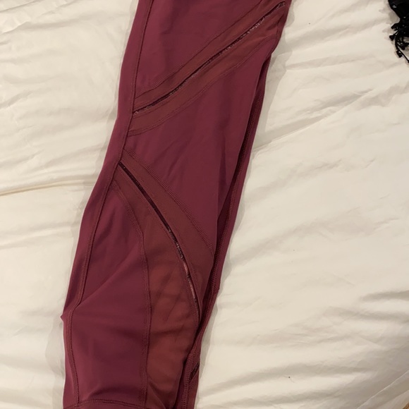 Lululemon 7/8 leggings - Picture 4 of 5